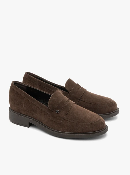 Dunkelbraune Veloursmokassins