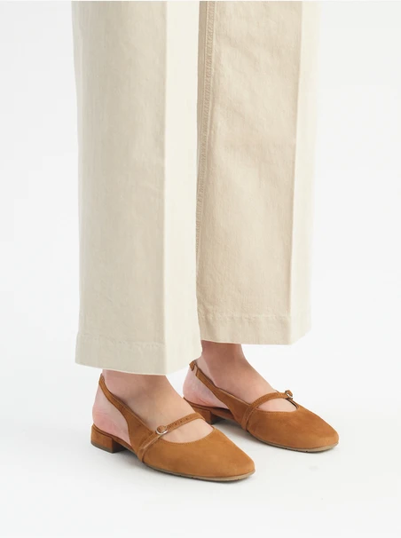Rote Slingback-Pumps