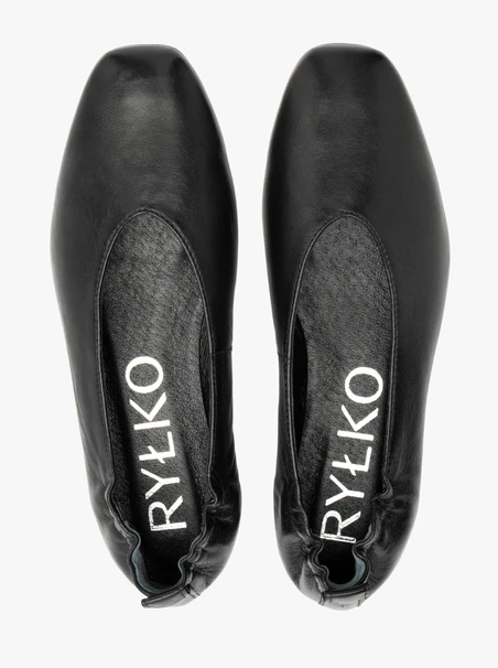 Schwarze Ballerinas mit quadratischer Zehe
