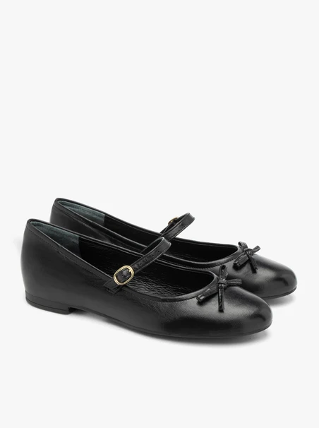 Schwarze Ballerinas mit Schleife