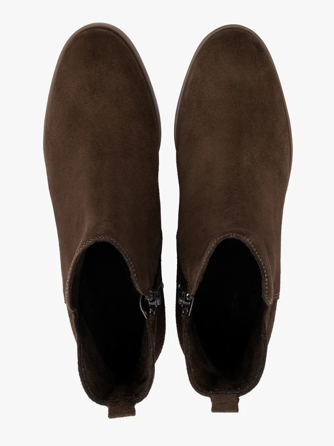 Isolierte Stiefel aus Schokolade