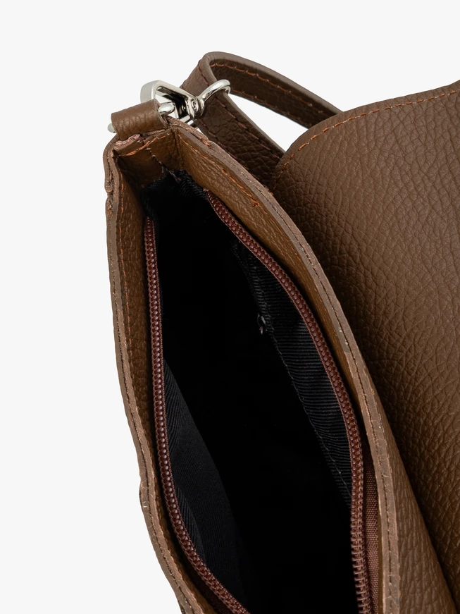 Kleine hellbraune Lederhandtasche