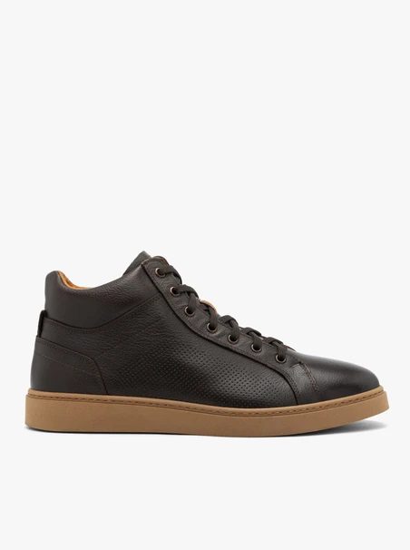 Braune Sportstiefel
