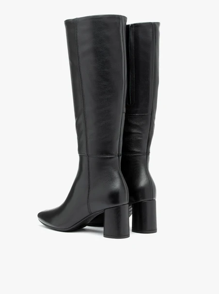Schwarze Stöckelschuhe