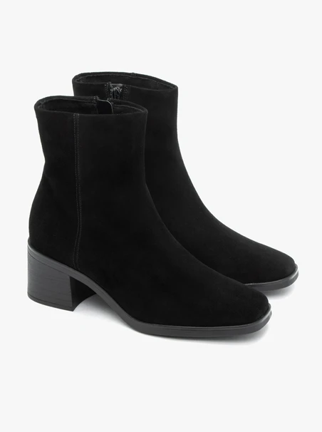 Schwarze klassische Velourslederstiefel