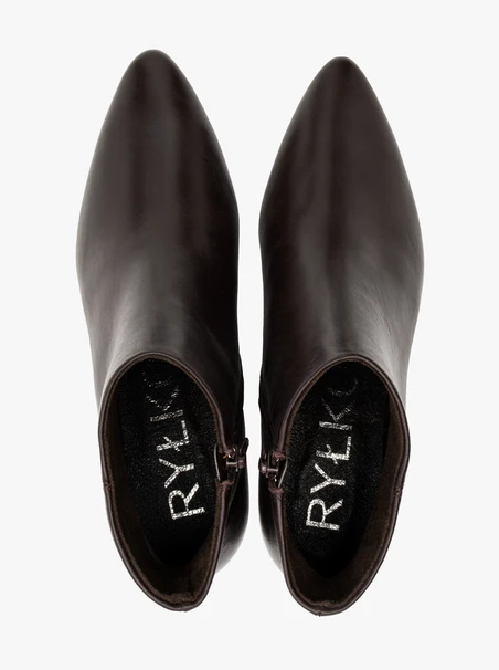 Kastanienbraune Stiletto-Stiefel