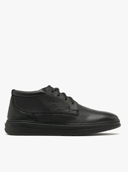 Schwarze Herrenstiefel