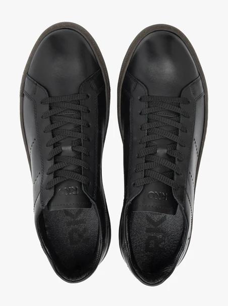 Schwarze Sporthalbschuhe aus Leder