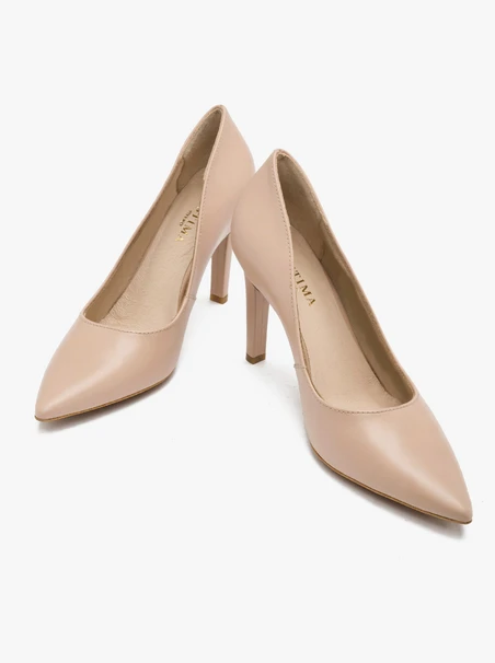 Beigefarbene hochhackige Pumps