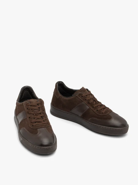 Dunkelbraune Herren Sporthalbschuhe