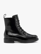 Schwarz genarbte Lederstiefel