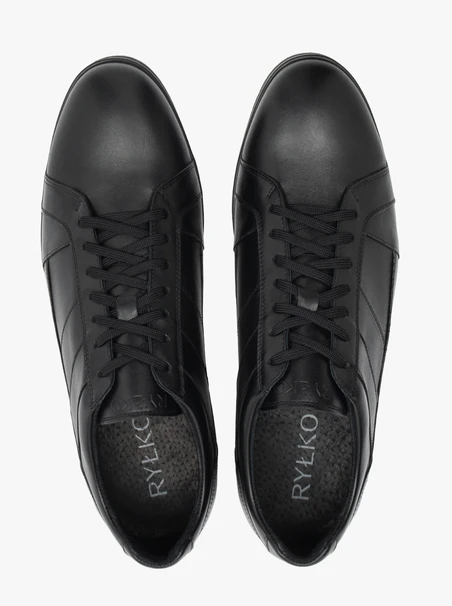Schwarze lässige Halbschuhe