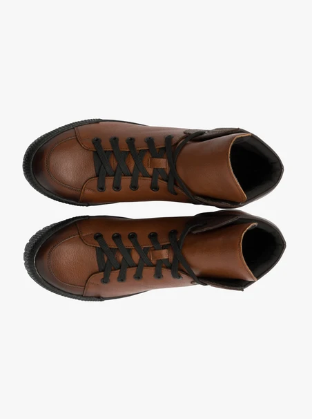 Braune Herrenstiefel