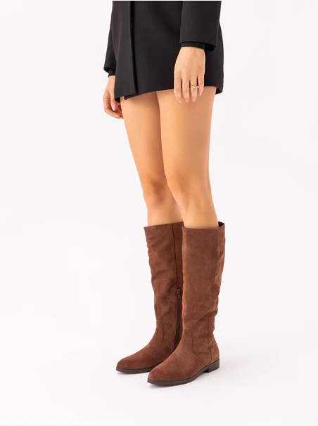 Braune Velourslederstiefel