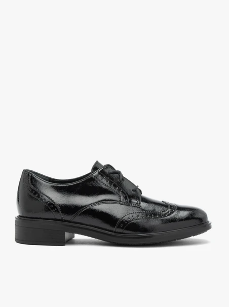 Schwarz lackierte Halbschuhe
