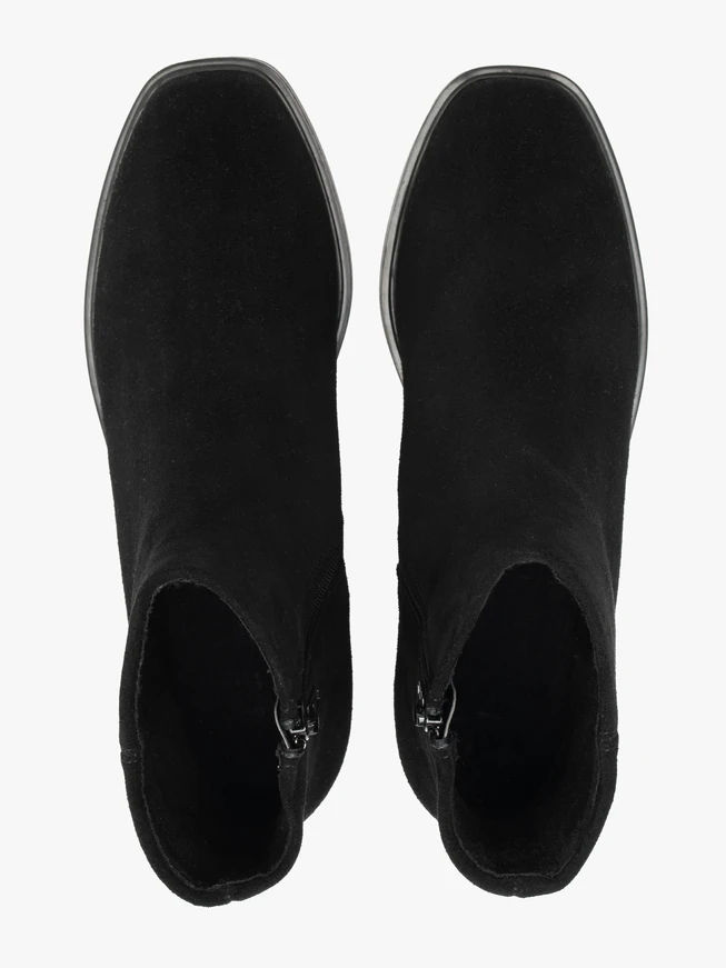 Schwarze flache Veloursstiefel