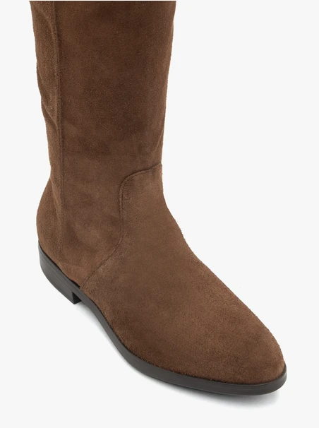 Braune Velourslederstiefel