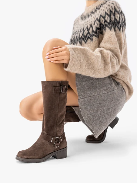 Braune Biker-Stiefel aus Veloursleder