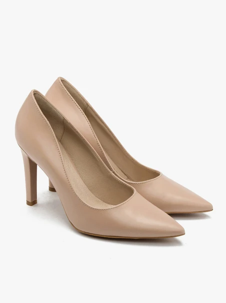 Beigefarbene hochhackige Pumps