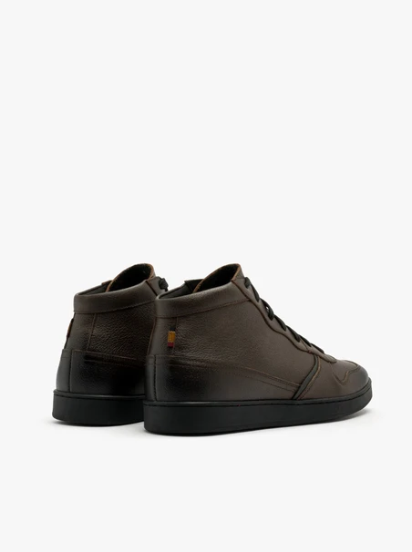 Braune Herrenstiefel