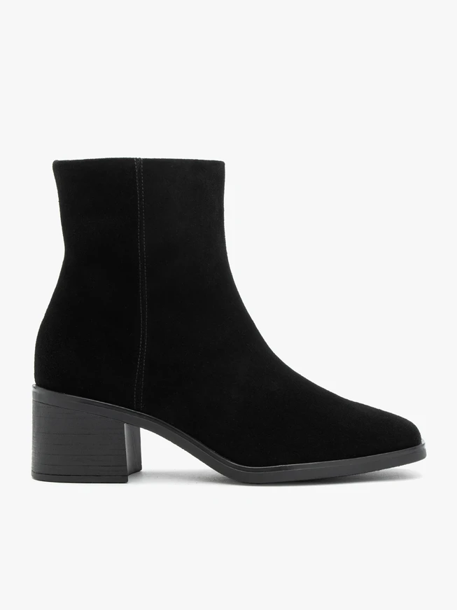 Schwarze klassische Velourslederstiefel