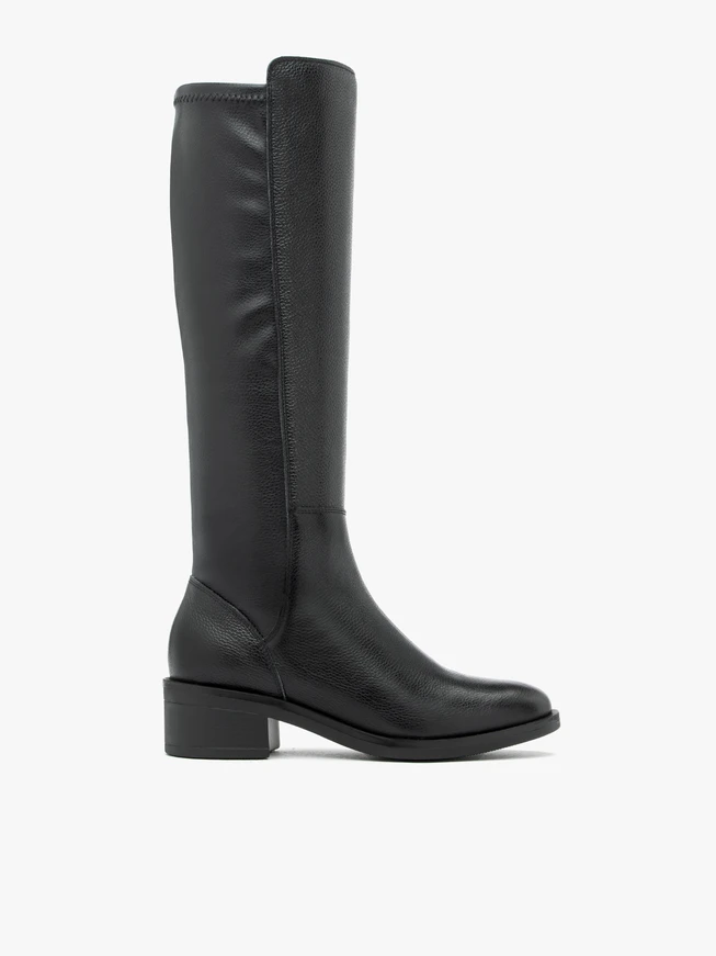 Schwarze, höher genarbte Lederstiefel