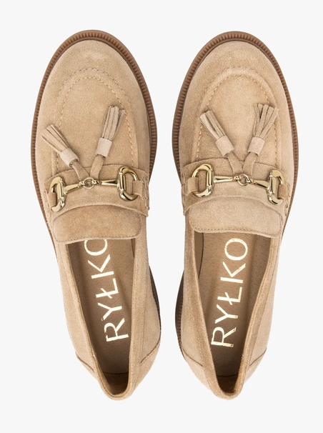 Beige Damenmokassins mit Kupplung