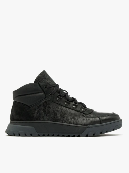 Schwarze Herren-Turnschuhe mit zweifarbiger Sohle
