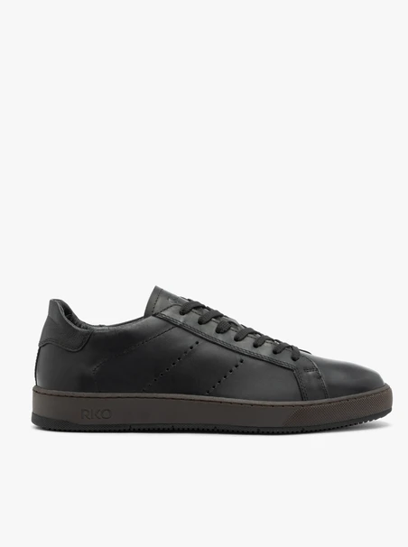 Schwarze Sporthalbschuhe aus Leder