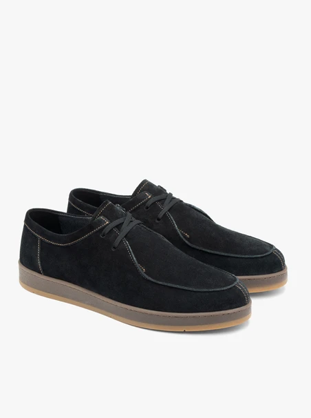 Schwarze lässige Halbschuhe
