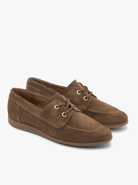 Braune Velours-Halbschuhe