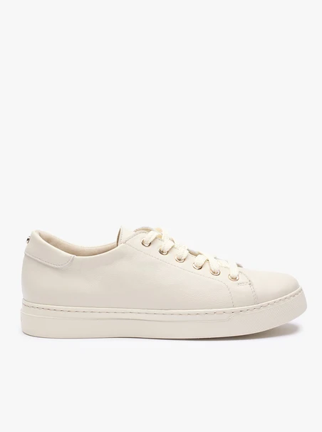 Weiße Turnschuhe aus genarbtem Leder