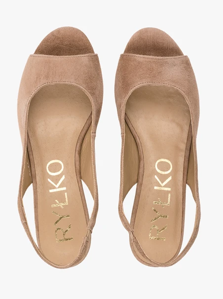Hellbraune Slingback-Pumps