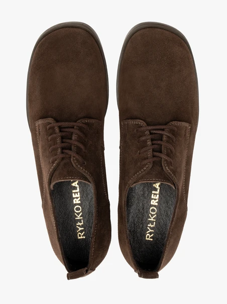 Halbschuhe aus braunem Veloursleder zum Schnüren