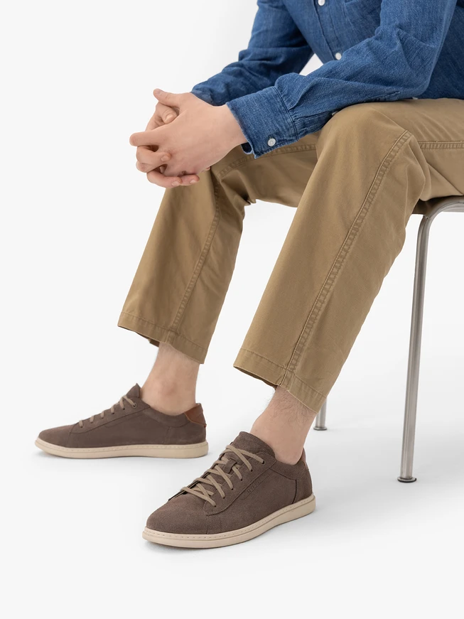 Dunkelbraune Schnürhalbschuhe