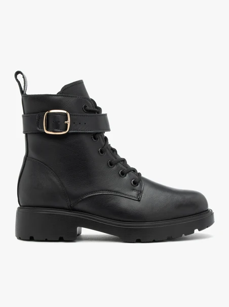 Schwarze Stiefel aus genarbtem Leder mit Riemen