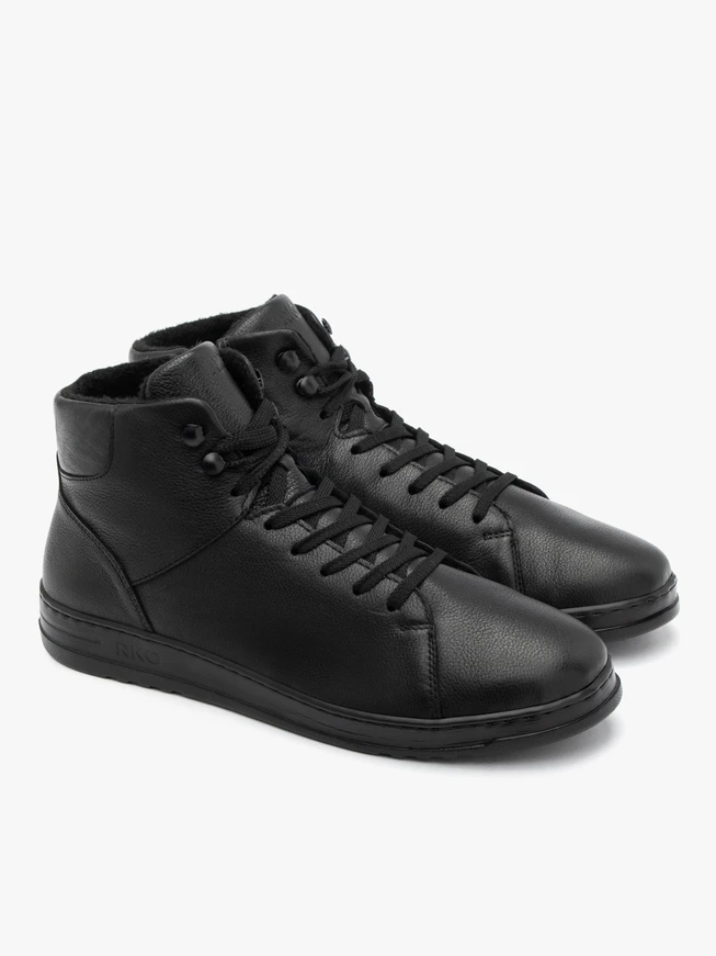 Schwarze isolierte Herrenstiefel mit leichter Sohle
