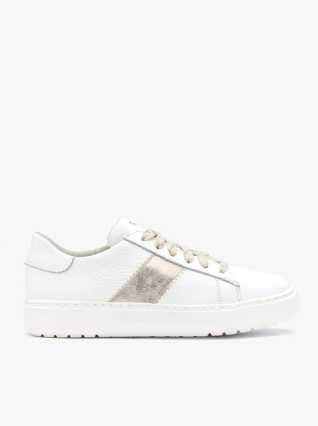 Weiße Lederhalbschuhe mit Platinriemen