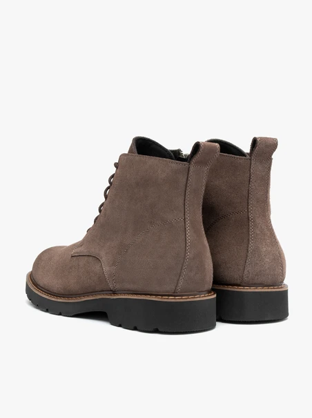 Graue Velourslederstiefel