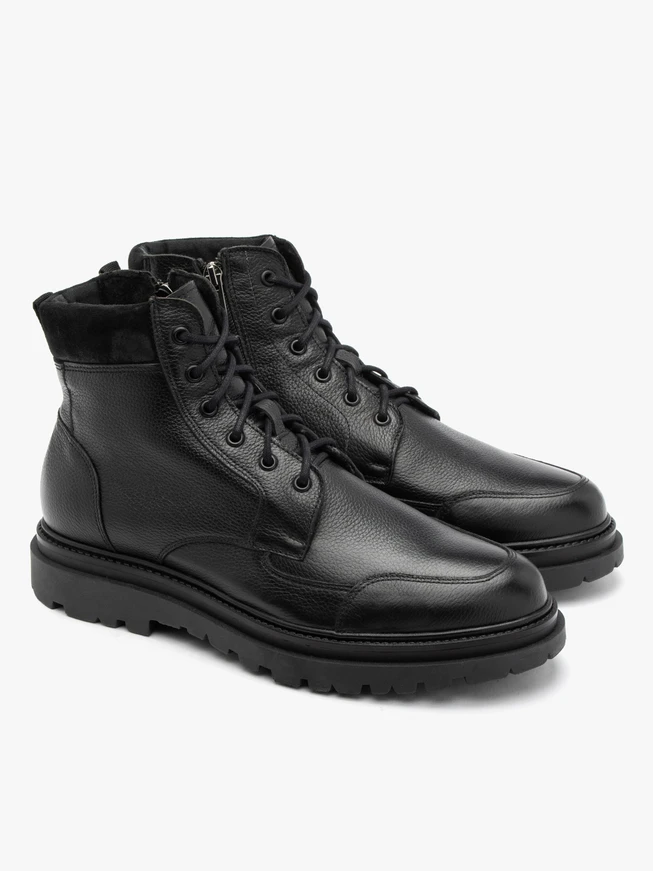 Solide Herrenstiefel mit dekorativem Schaft