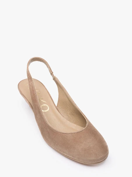 Hellbraune Slingback-Pumps ohne Absatz