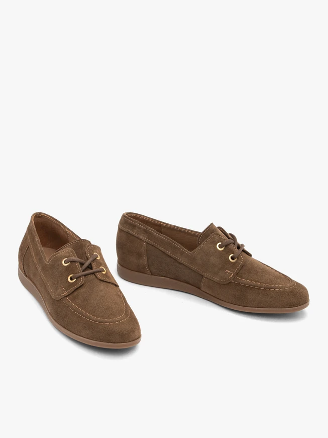 Braune Velours-Halbschuhe