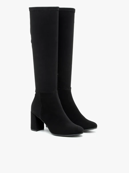 Schwarze Stiefel mit flexiblem, breitem Schaft