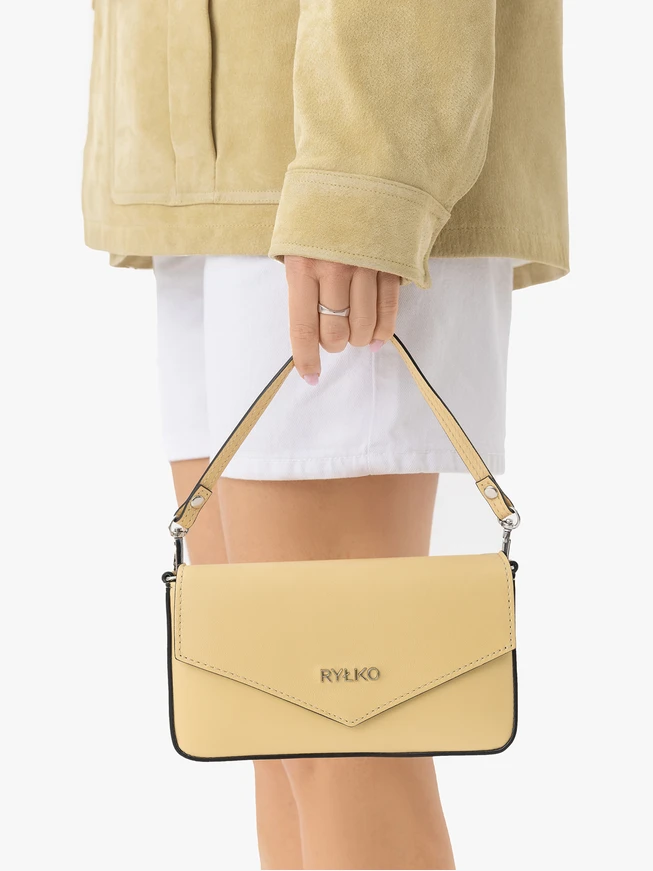 Leuchtend gelbe Clutch-Tasche mit Kette