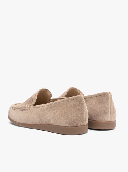 Mokassins aus sandfarbenem Veloursleder