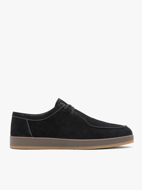 Schwarze lässige Halbschuhe