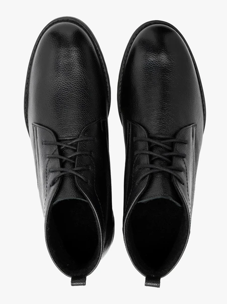 Schwarze Herrenstiefel aus Vollnarbenleder