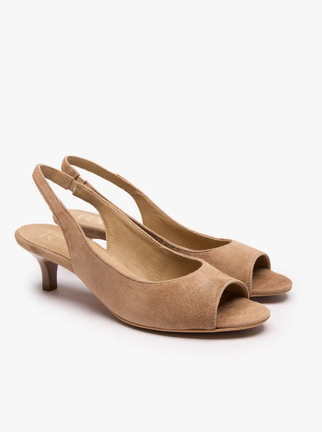 Hellbraune Slingback-Pumps