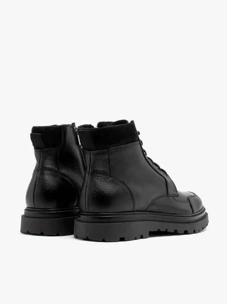 Solide Herrenstiefel mit dekorativem Schaft