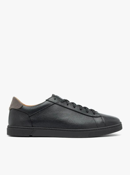 Schwarze Sportschuhe mit grauen Elementen